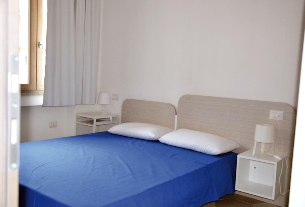 Apartamento Le Perle Dell'Isola Isola Rossa Exterior foto