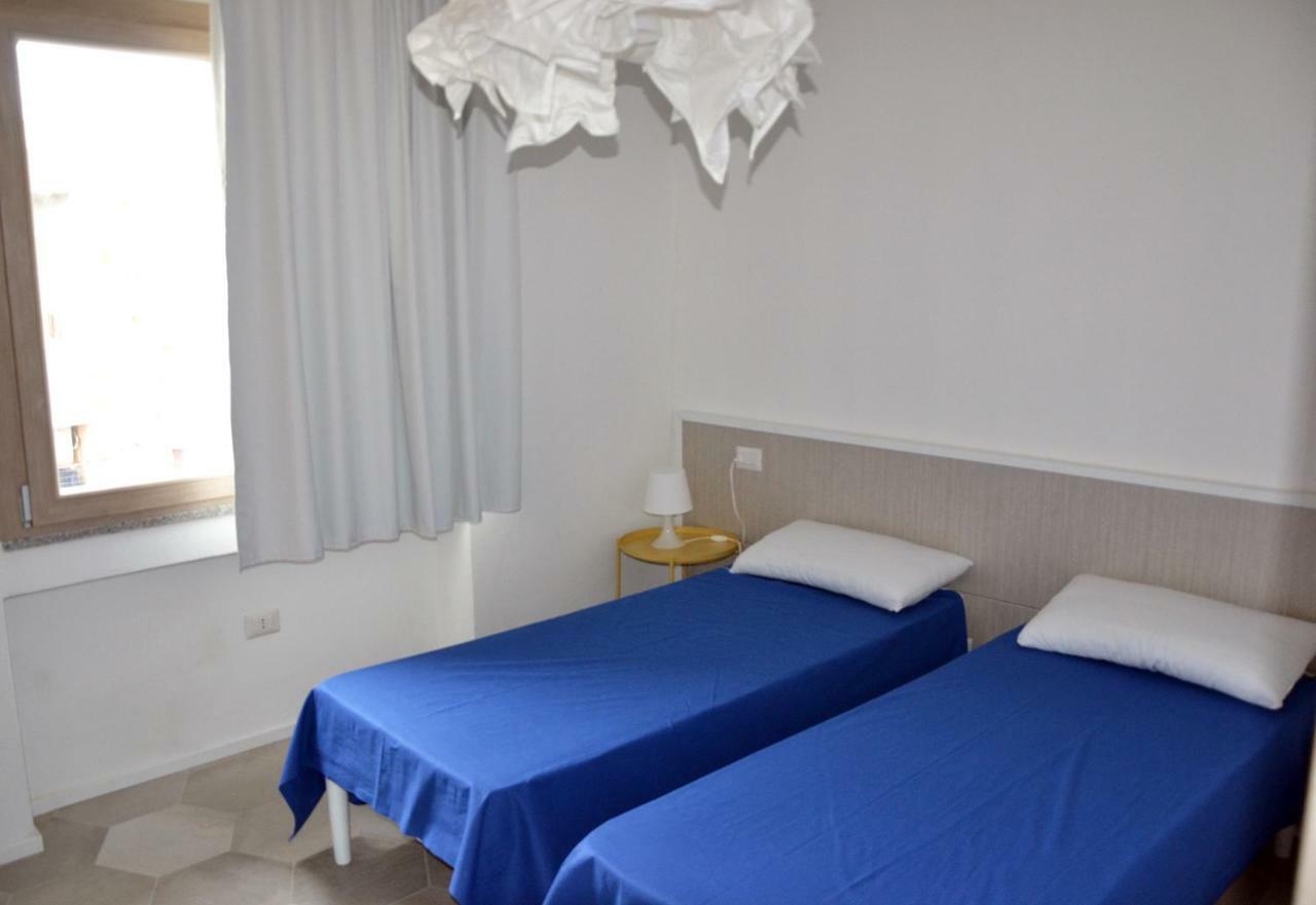 Apartamento Le Perle Dell'Isola Isola Rossa Exterior foto