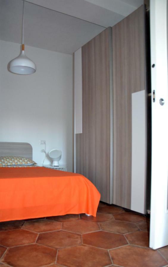 Apartamento Le Perle Dell'Isola Isola Rossa Exterior foto
