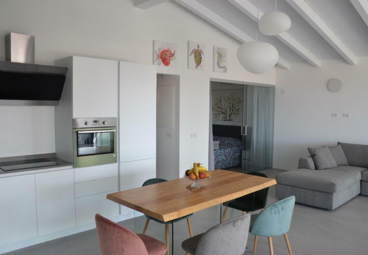 Apartamento Le Perle Dell'Isola Isola Rossa Exterior foto