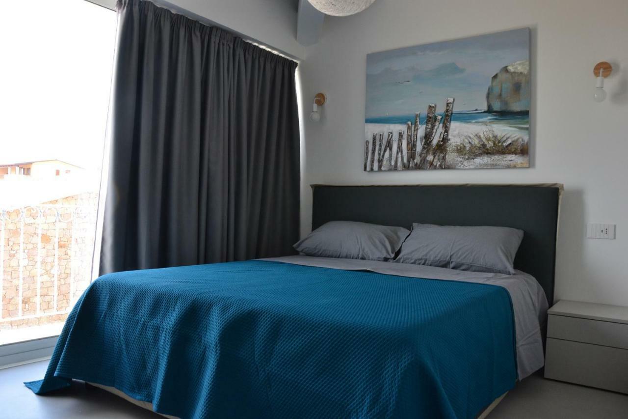 Apartamento Le Perle Dell'Isola Isola Rossa Exterior foto